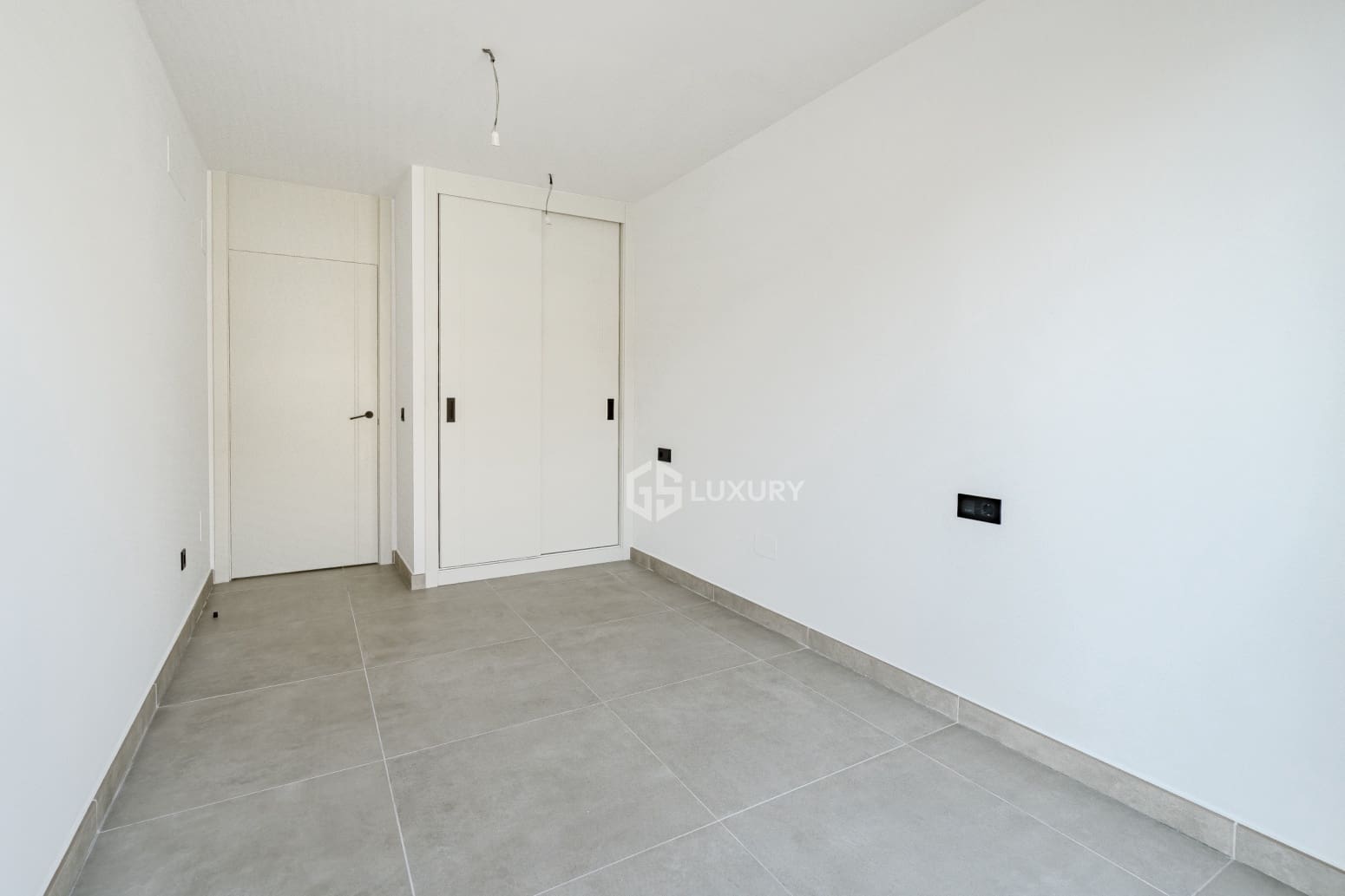 3 Zimmer Wohnung zu verkaufen in Granadilla de Abona mit Pool Garage - 590.000 € (Ref: 9858842)