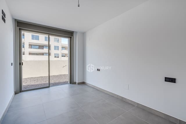 3 Zimmer Wohnung zu verkaufen in Granadilla de Abona mit Pool Garage - 590.000 € (Ref: 9858842)
