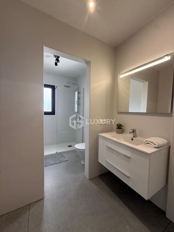 4 sypialnia Willa na sprzedaż w San Miguel de Abona z basenem garażem - 830 000 € (Ref: 9866219)