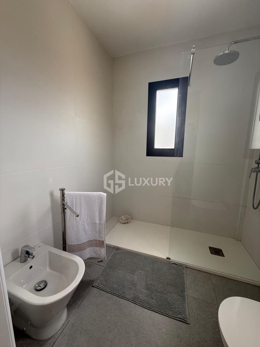 4 sypialnia Willa na sprzedaż w San Miguel de Abona z basenem garażem - 830 000 € (Ref: 9866219)