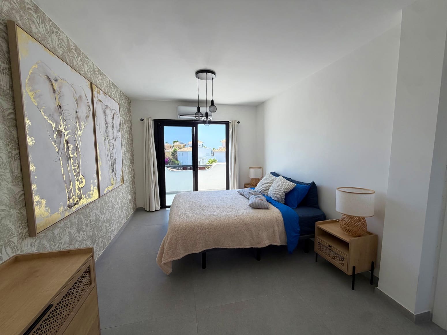 4 bedroom Villa for sale in San Miguel de Abona with pool garage - € 830,000 (Ref: 9866219)