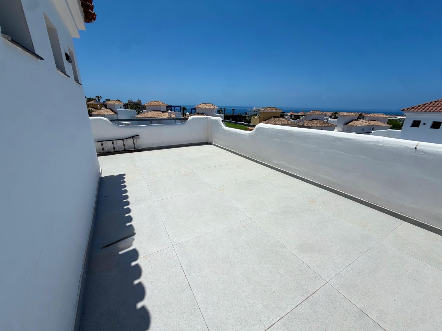4 bedroom Villa for sale in San Miguel de Abona with pool garage - € 830,000 (Ref: 9866219)