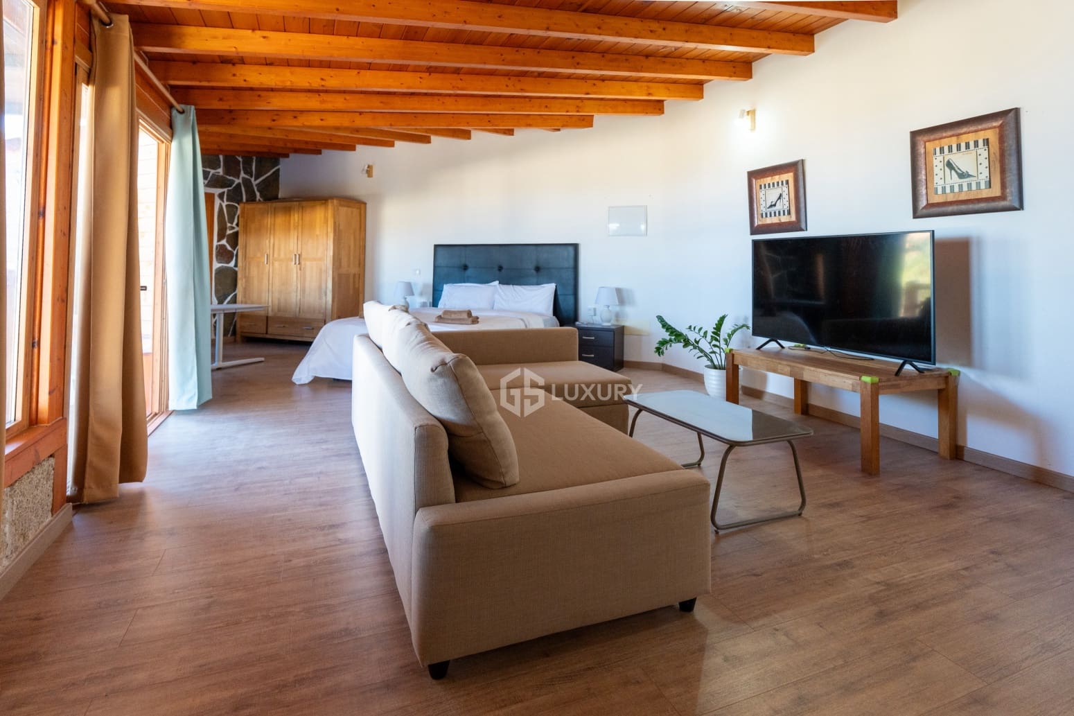7 bedroom Villa for sale in Adeje with pool garage - € 1,500,000 (Ref: 9866220)