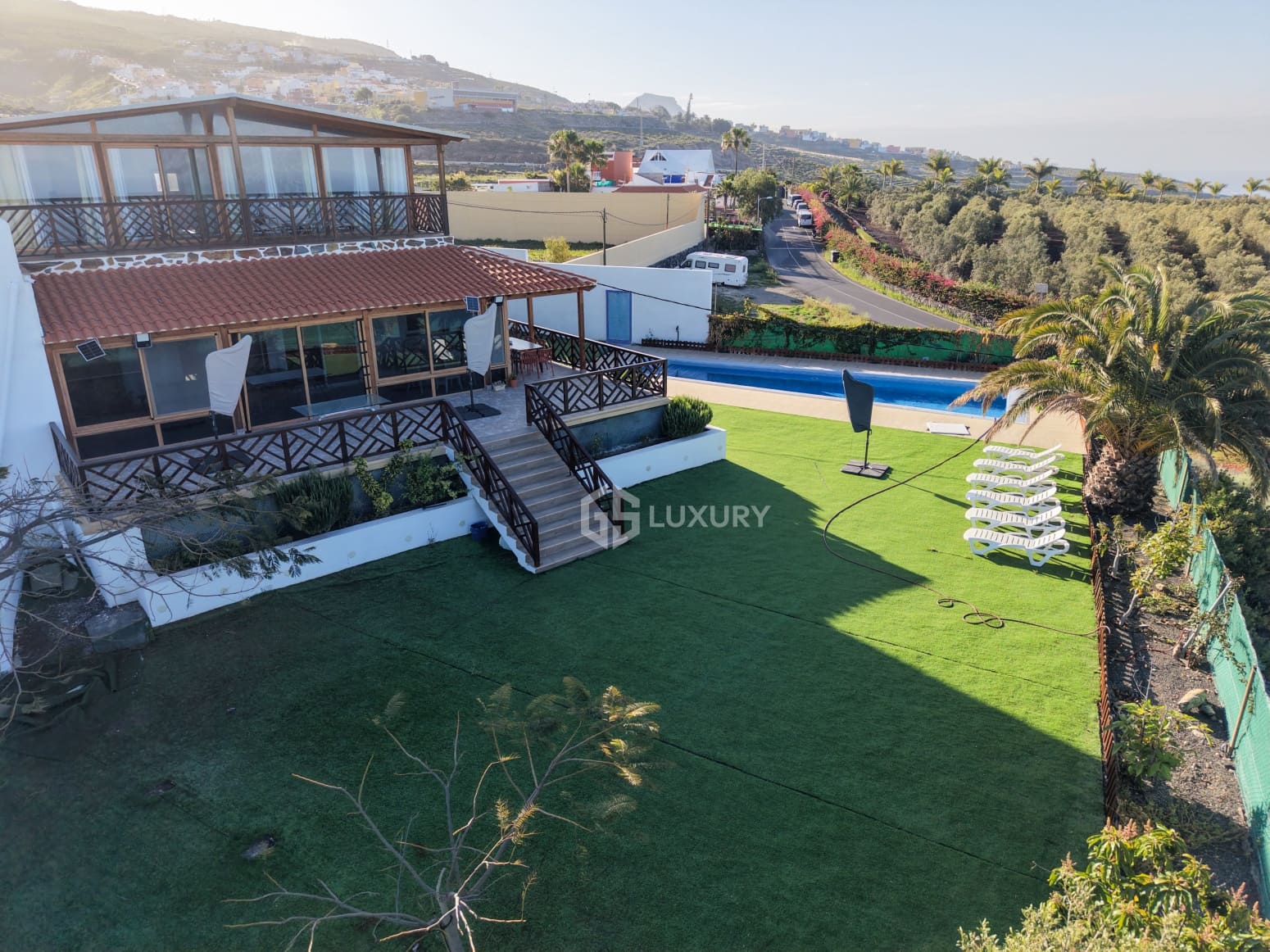 7 bedroom Villa for sale in Adeje with pool garage - € 1,500,000 (Ref: 9866220)