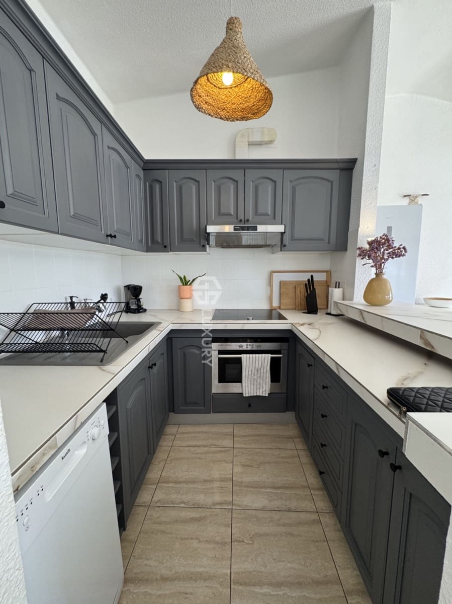2 bedroom Villa for sale in Adeje - € 495,000 (Ref: 9867623)