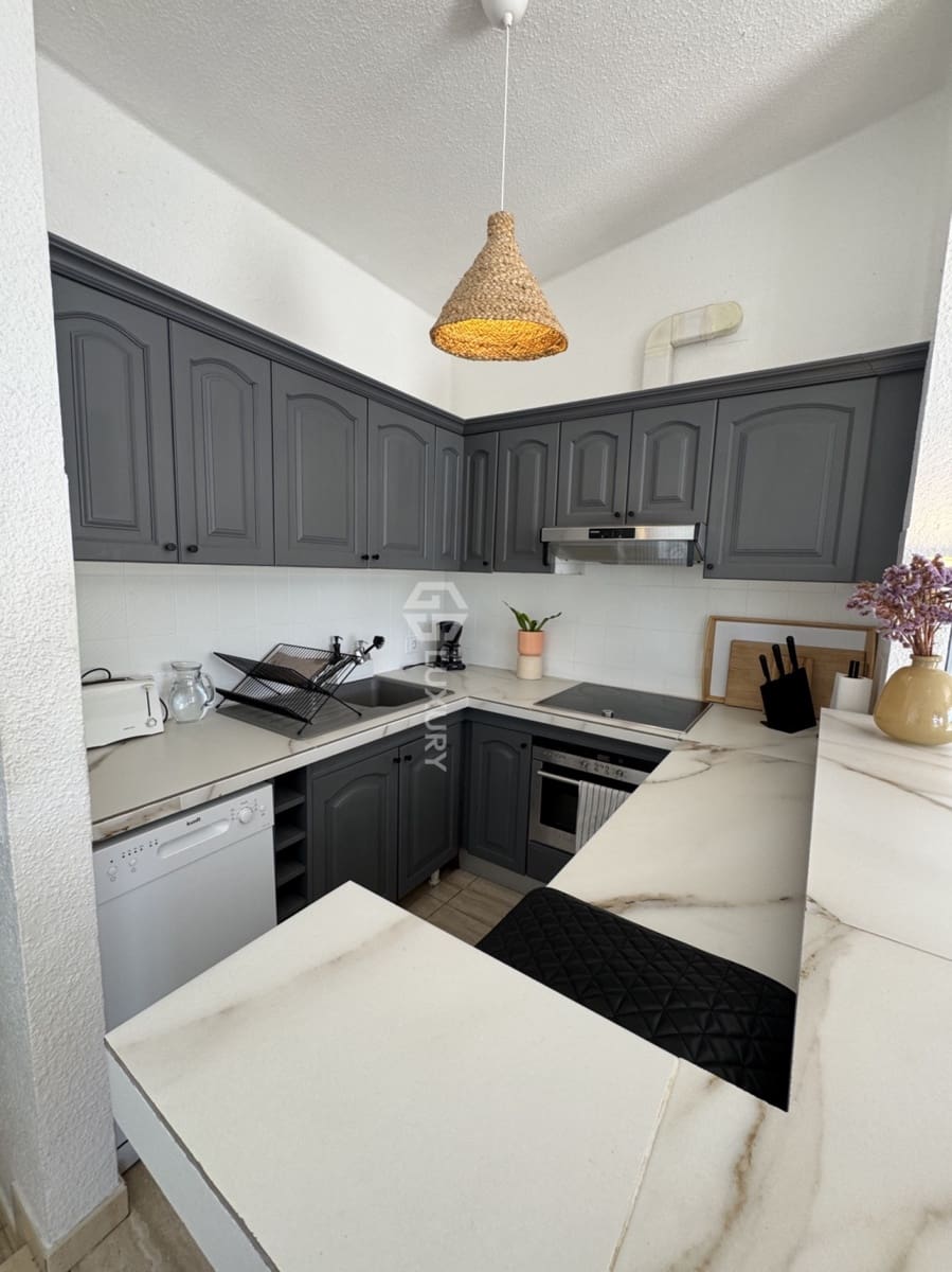 2 bedroom Villa for sale in Adeje - € 495,000 (Ref: 9867623)