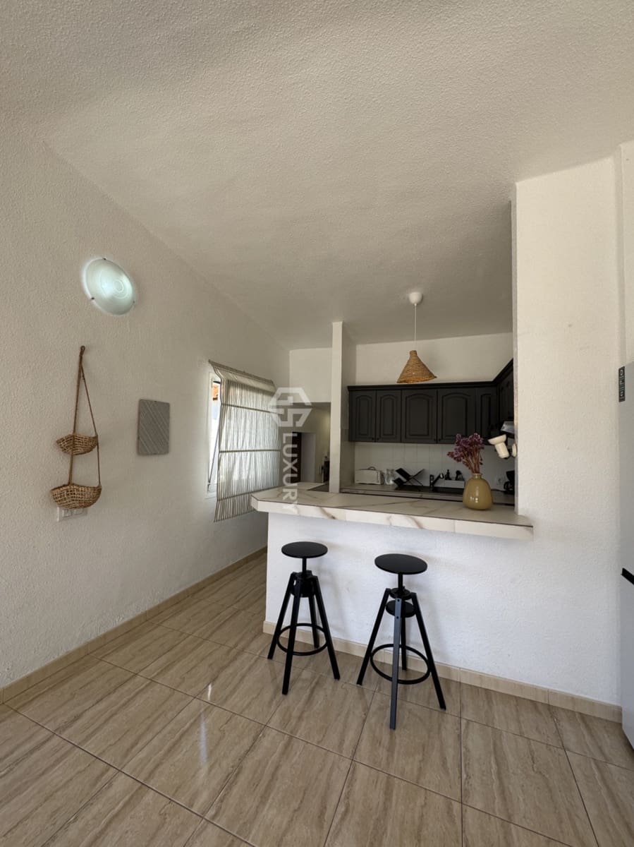 2 bedroom Villa for sale in Adeje - € 495,000 (Ref: 9867623)