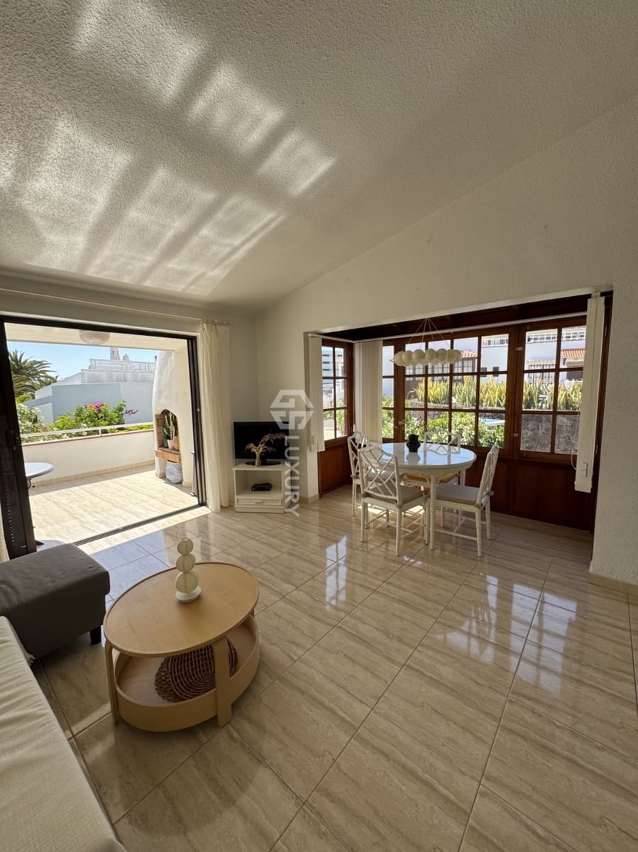2 bedroom Villa for sale in Adeje - € 495,000 (Ref: 9867623)
