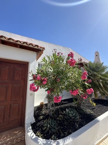 2 soveværelse Villa til salg i San Eugenio Bajo, Adeje - € 495.000 (Ref: 9867623)