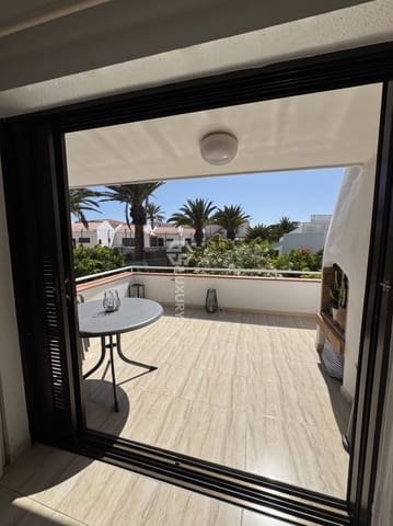 2 soveværelse Villa til salg i San Eugenio Bajo, Adeje - € 495.000 (Ref: 9867623)