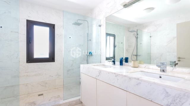 5 soveværelse Villa til salg i Playa de Fañabé Alto, Adeje med garage - € 2.625.000 (Ref: 9867727)