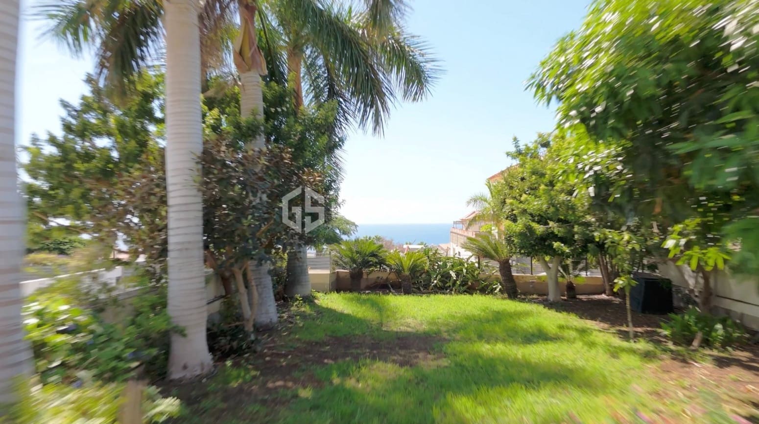 5 bedroom Villa for sale in Adeje with garage - € 2,625,000 (Ref: 9867727)