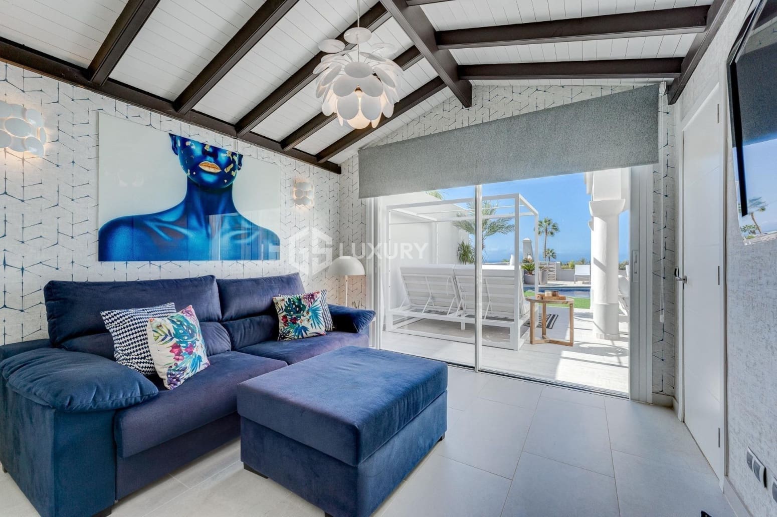 3 bedroom Villa for sale in Adeje with garage - € 1,650,000 (Ref: 9867730)