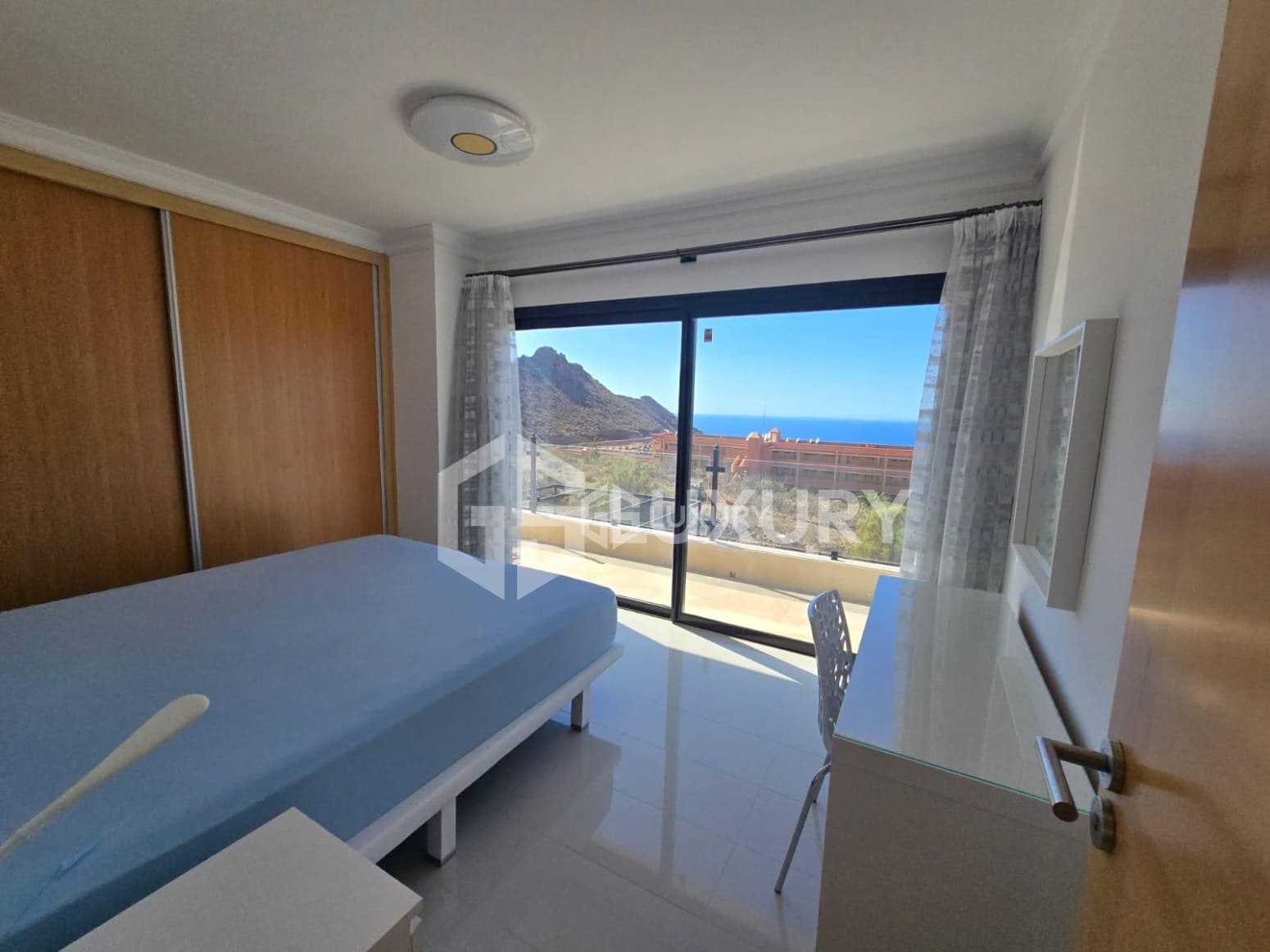 3 bedroom Villa for sale in Adeje with pool garage - € 1,480,000 (Ref: 9867731)