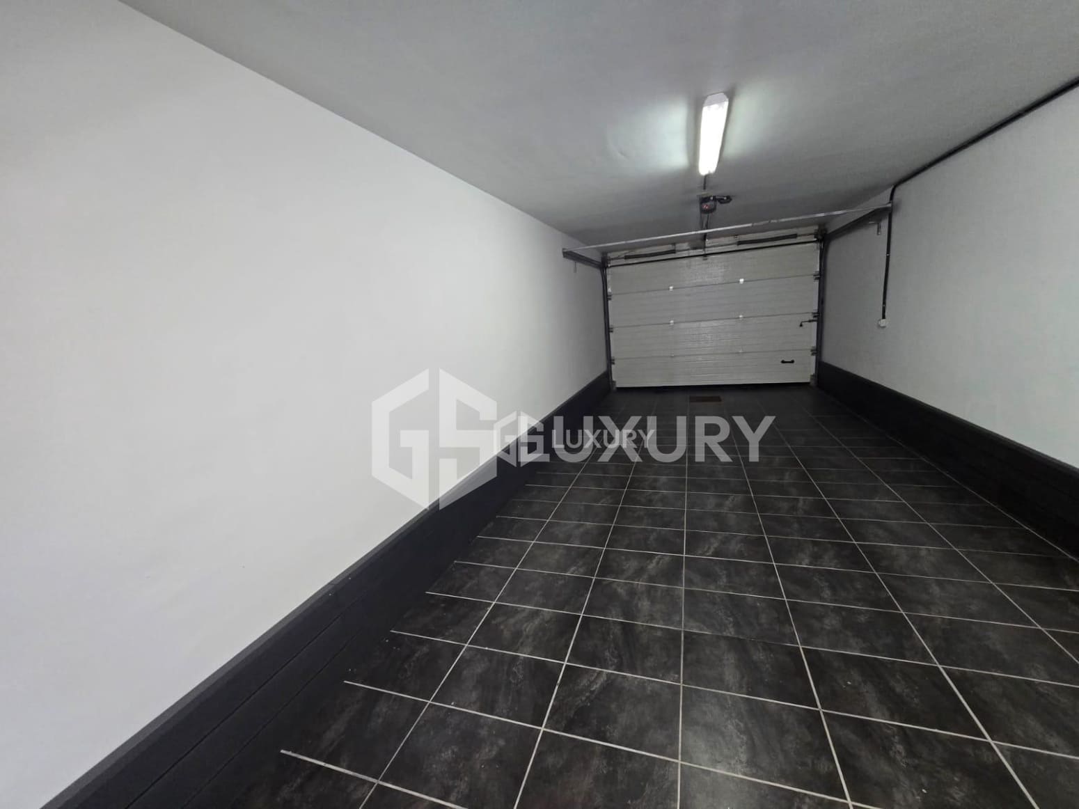 3 bedroom Villa for sale in Adeje with pool garage - € 1,480,000 (Ref: 9867731)