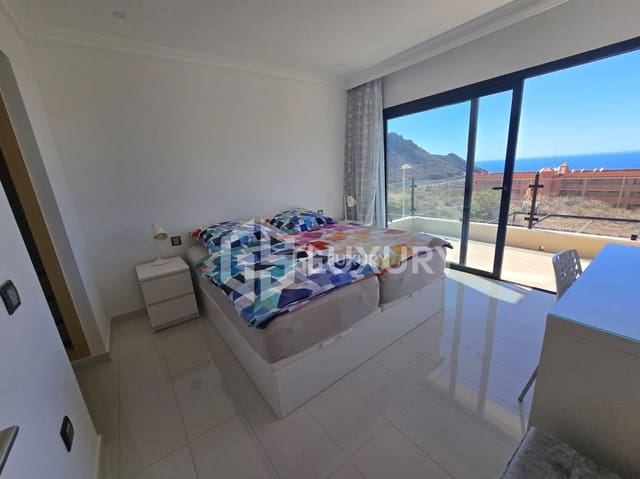 3 chambre Villa/Maison à vendre à Torviscas Centro y Alto, Adeje avec piscine garage - 1 480 000 € (Ref: 9867731)