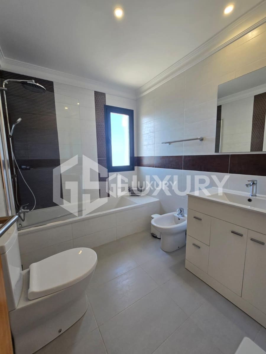 3 bedroom Villa for sale in Adeje with pool garage - € 1,480,000 (Ref: 9867731)