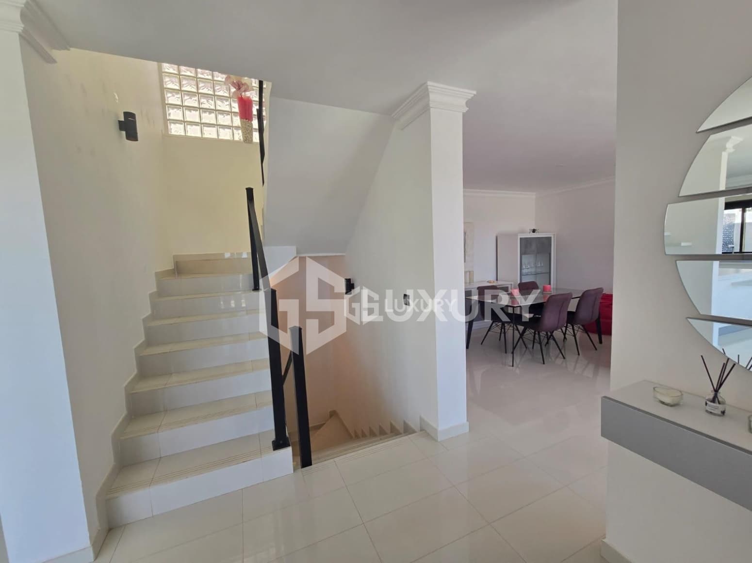 3 bedroom Villa for sale in Adeje with pool garage - € 1,480,000 (Ref: 9867731)