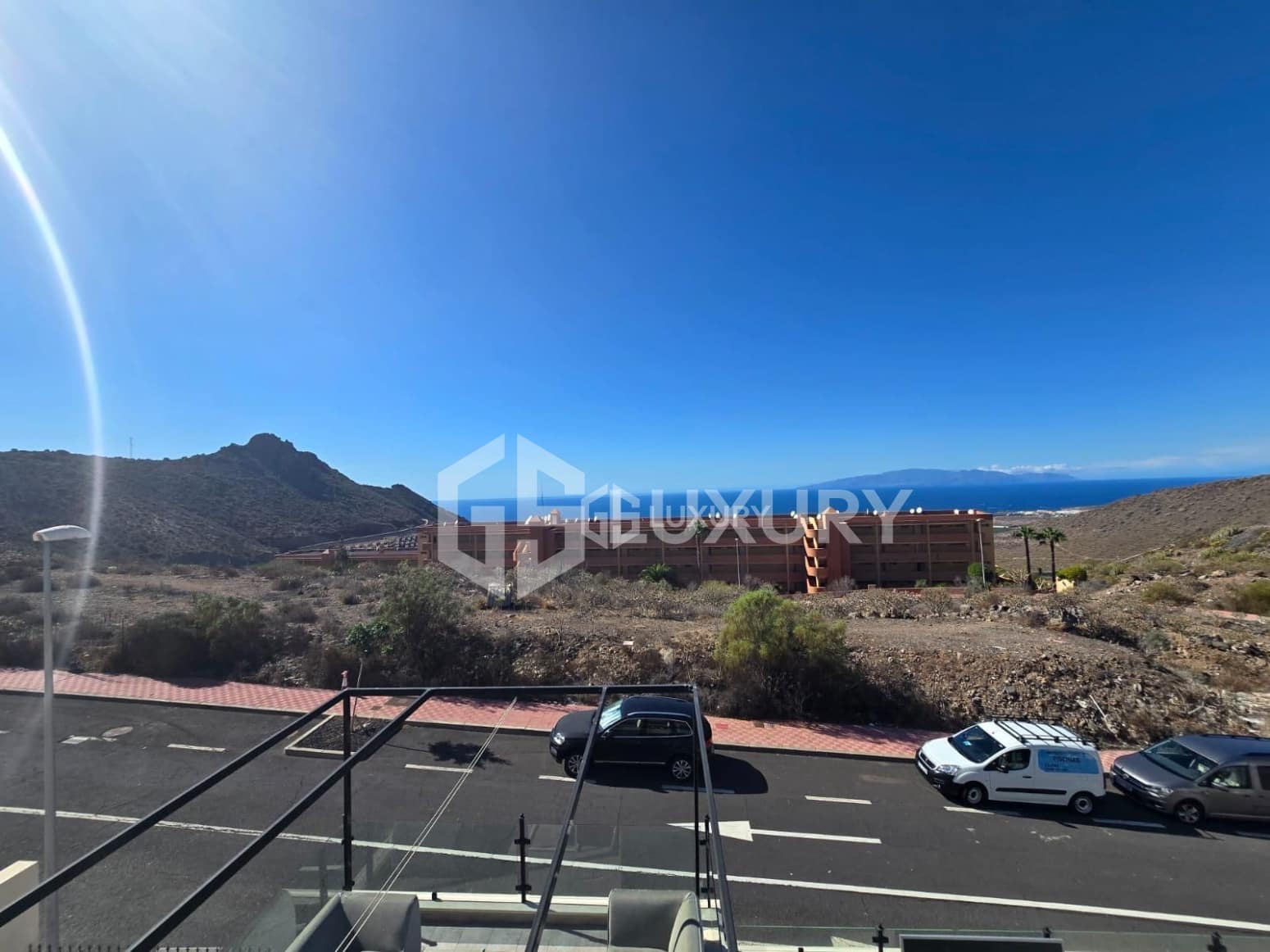 3 bedroom Villa for sale in Adeje with pool garage - € 1,480,000 (Ref: 9867731)