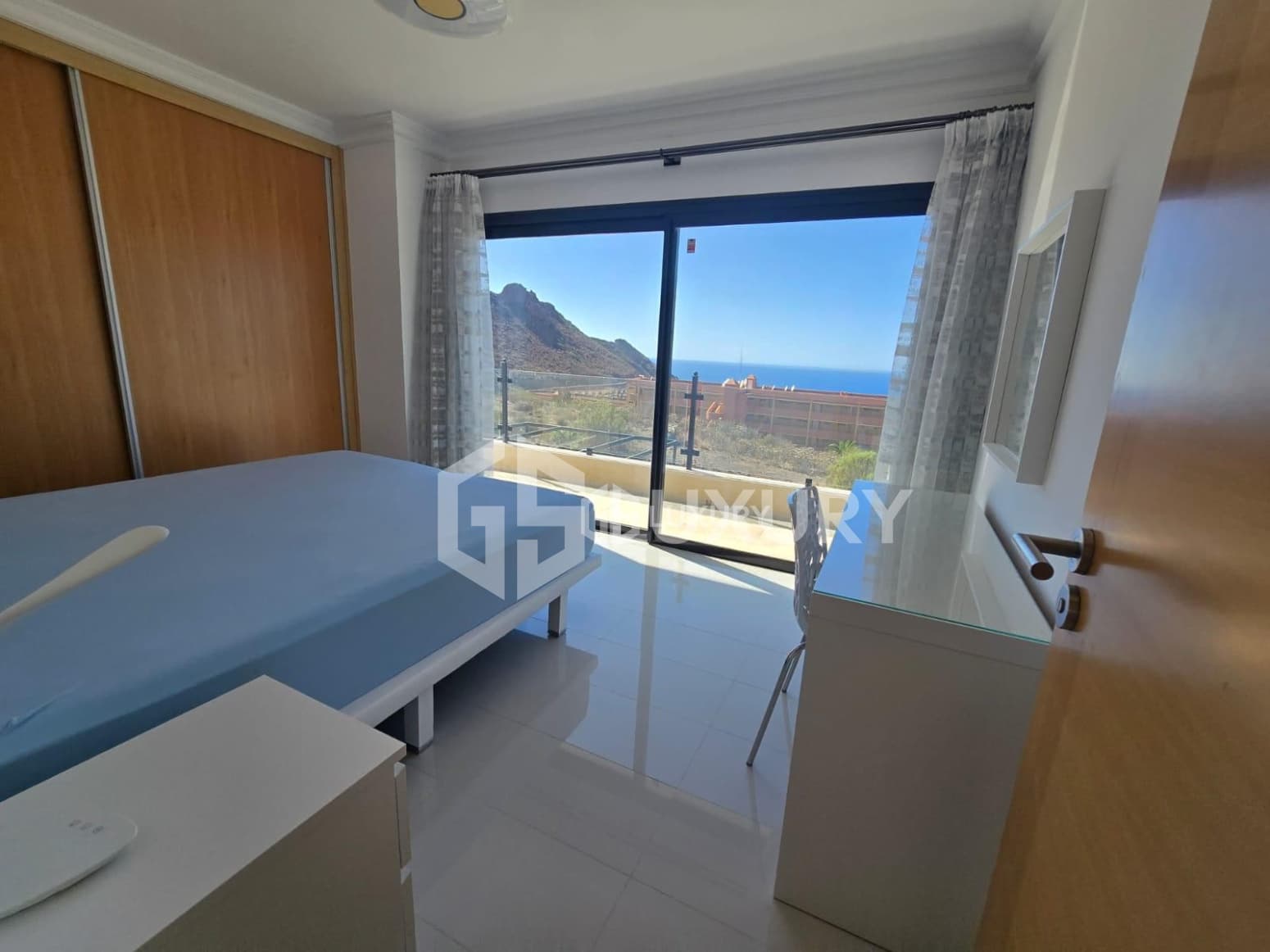 3 bedroom Villa for sale in Adeje with pool garage - € 1,480,000 (Ref: 9867731)