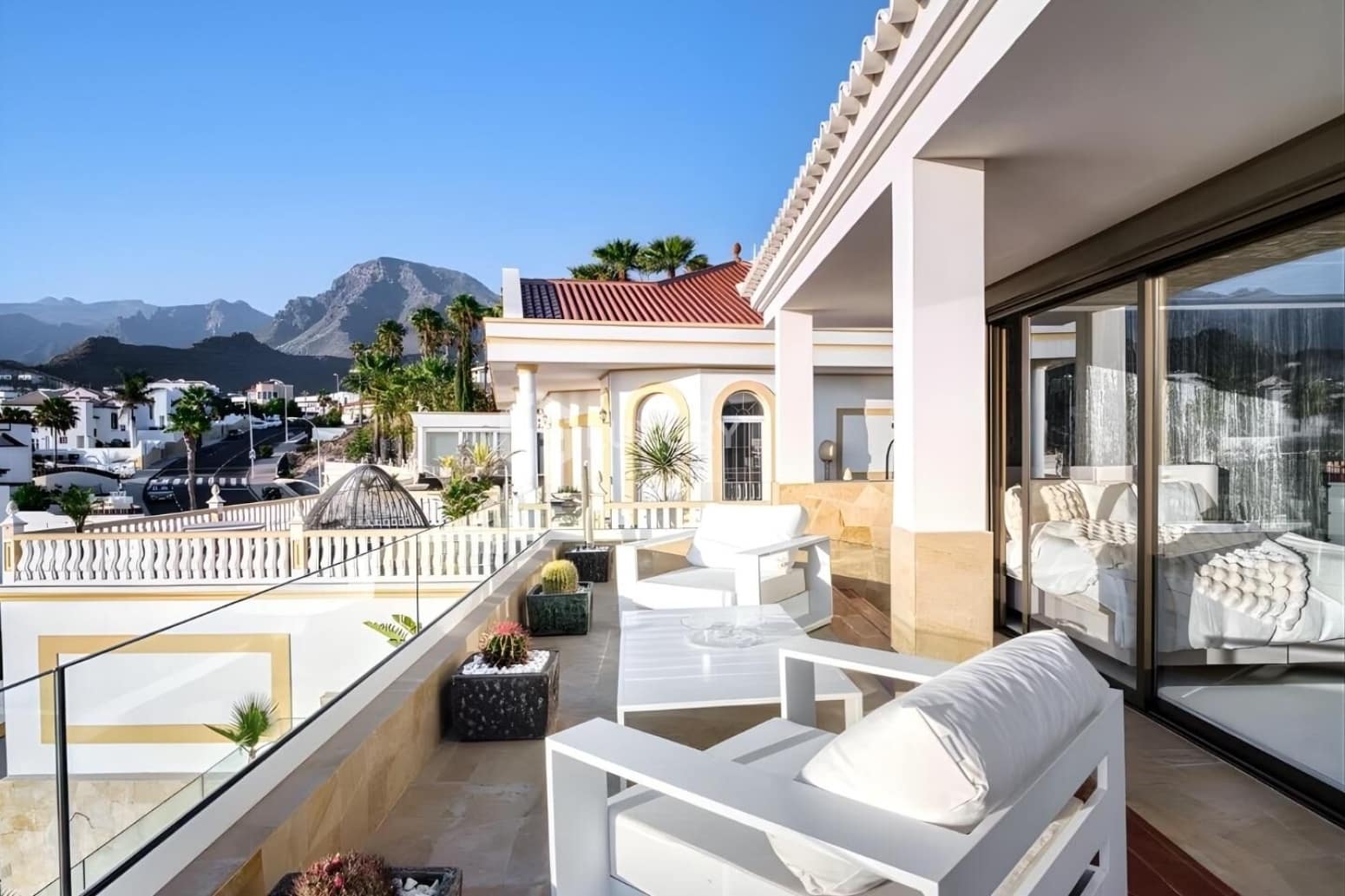 4 quarto Moradia para venda em Adeje com garagem - 5 500 000 € (Ref: 9867732)