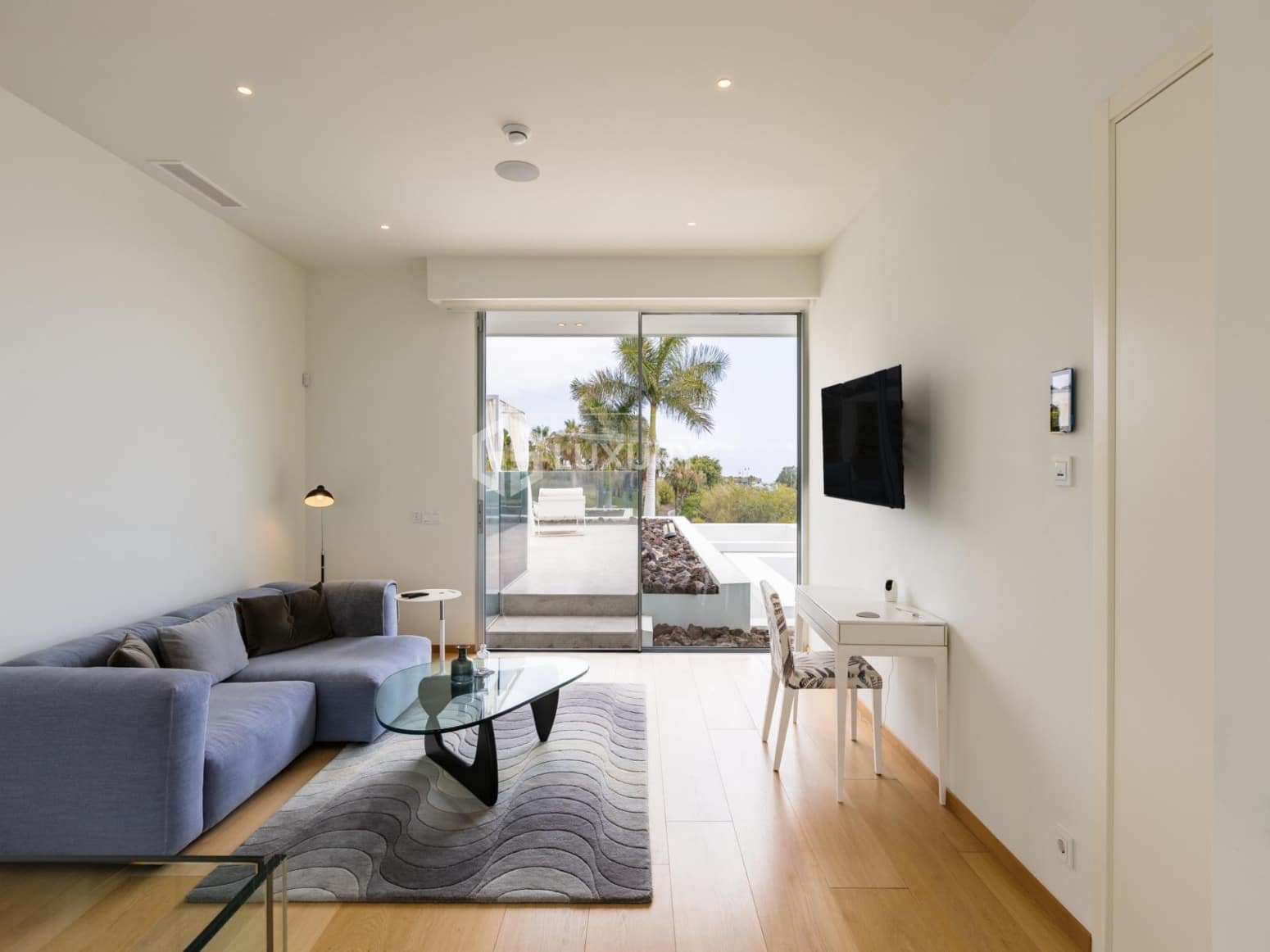 6 bedroom Villa for sale in Guia de Isora with garage - € 8,500,000 (Ref: 9867733)