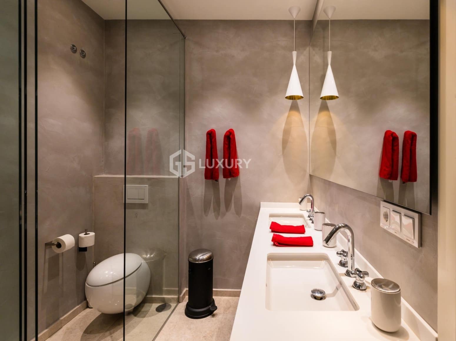 6 bedroom Villa for sale in Guia de Isora with garage - € 8,500,000 (Ref: 9867733)