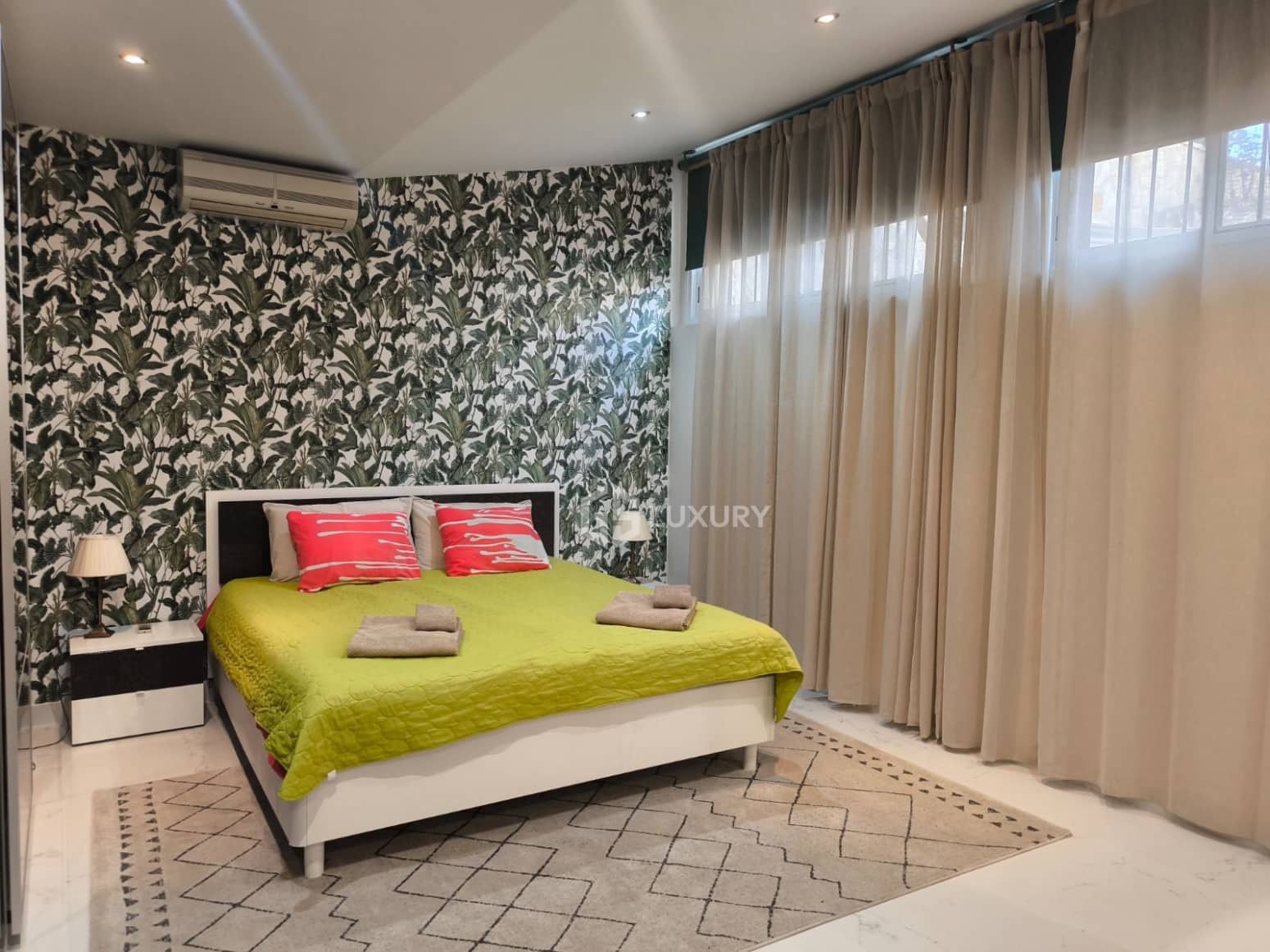 3 bedroom Villa for sale in Adeje with pool garage - € 820,000 (Ref: 9867909)