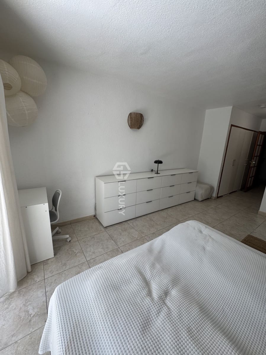 2 bedroom Villa for rent in Adeje with pool - € 2,500 (Ref: 9889491)