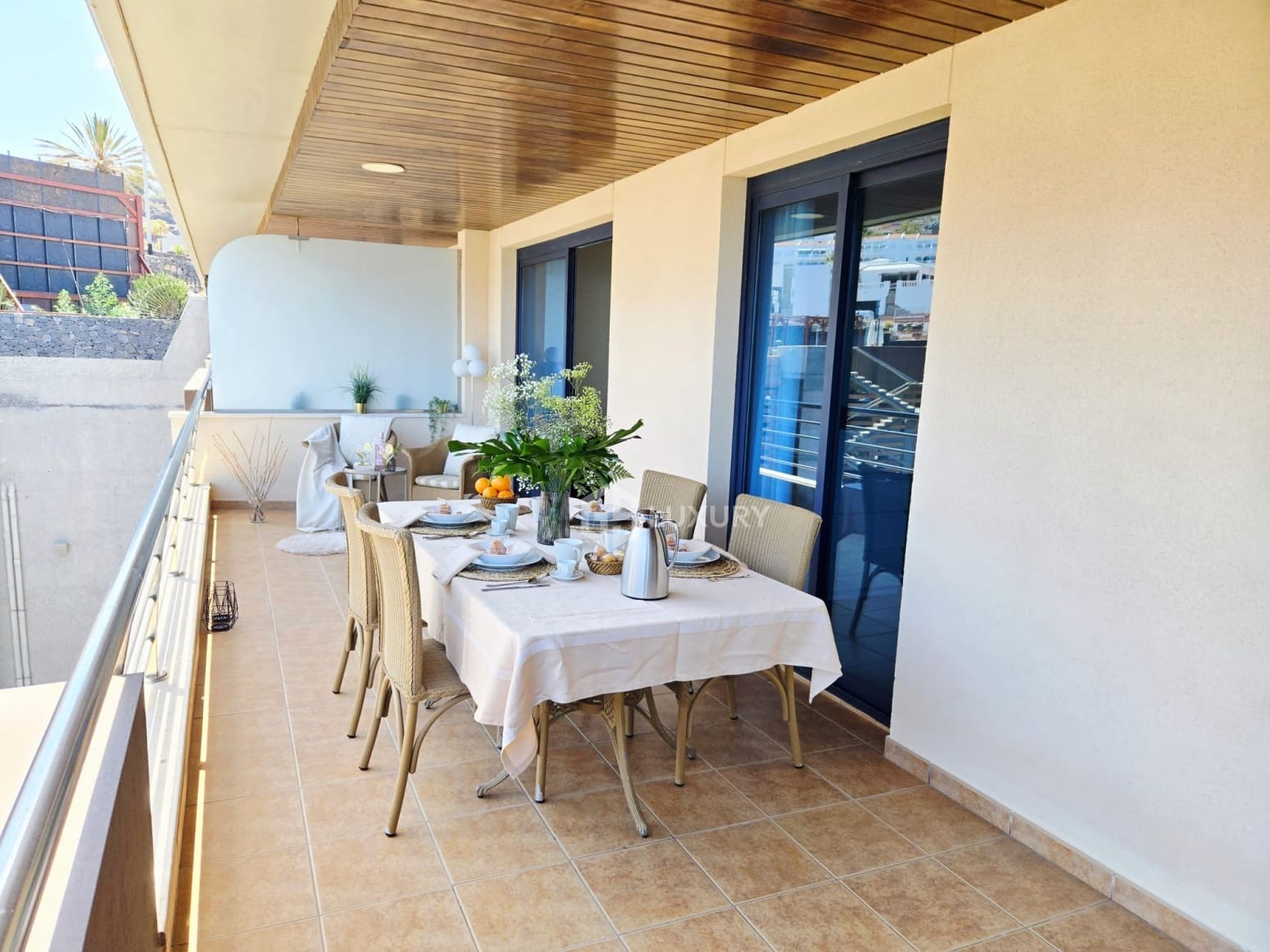 2 Zimmer Wohnung zu verkaufen in Guia de Isora mit Pool Garage - 670.000 € (Ref: 9905292)