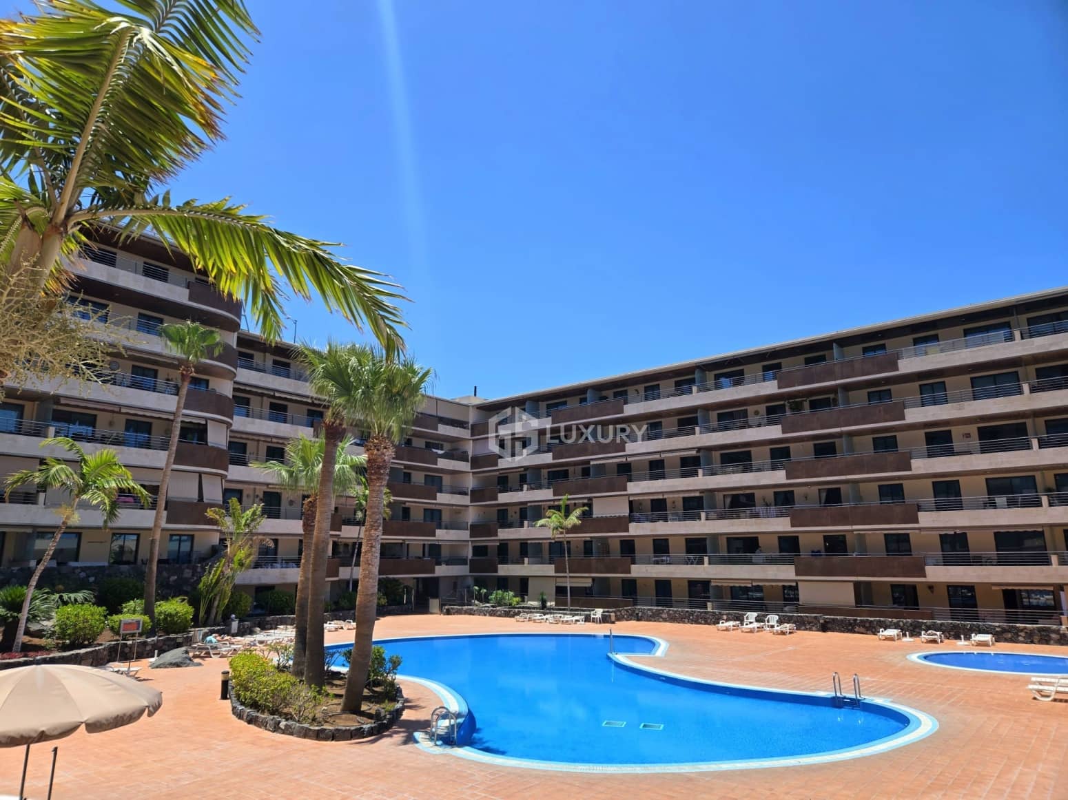 2 Zimmer Wohnung zu verkaufen in Guia de Isora mit Pool Garage - 670.000 € (Ref: 9905292)