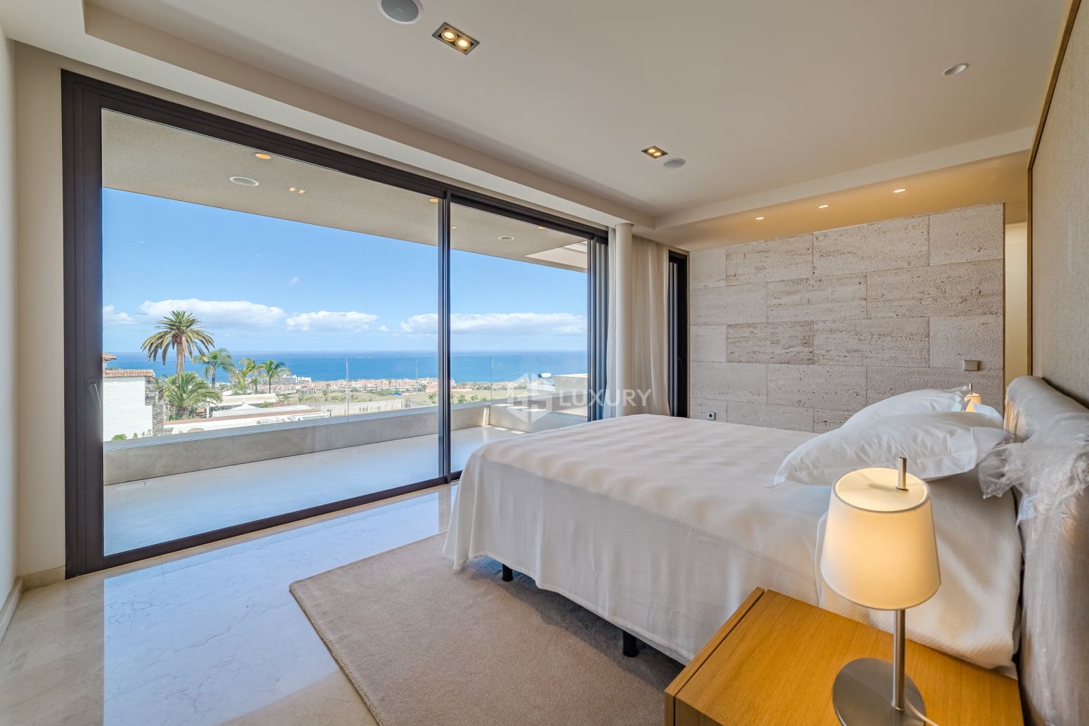 4 soveværelse Villa til salg i Puerto de la Cruz med garage - € 2.400.000 (Ref: 9909007)