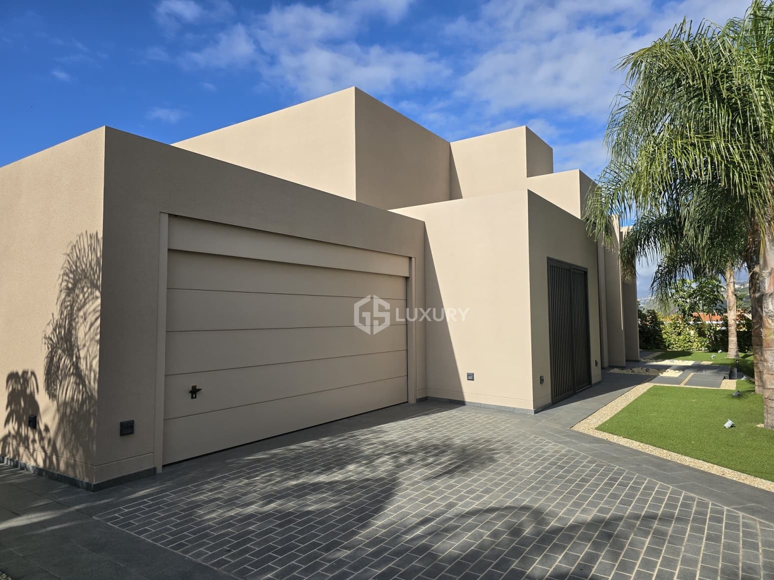 4 soveværelse Villa til salg i Puerto de la Cruz med garage - € 2.400.000 (Ref: 9909007)