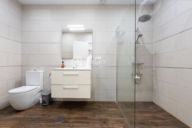 6 slaapkamer Villa te koop in Puerto Santiago, Santiago del Teide met garage - € 1.195.000 (Ref: 9909683)