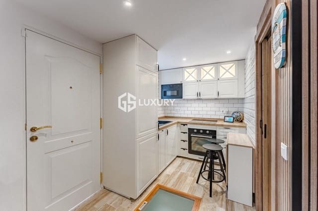 1 soveværelse Lejlighed til salg i La Caleta Adeje, Adeje - € 675.000 (Ref: 9909684)