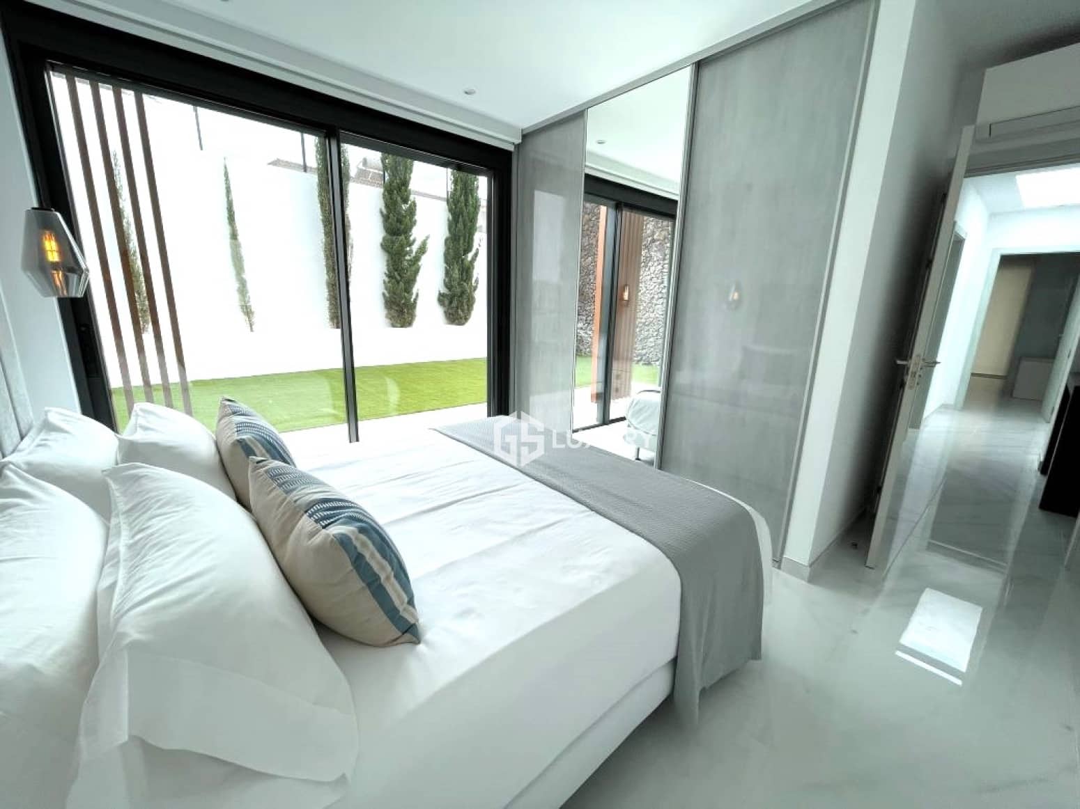 3 sovrum Villa till salu i Adeje med pool garage - 1 795 000 € (Ref: 9909687)