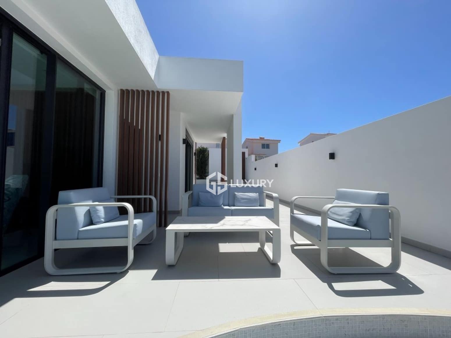 3 sovrum Villa till salu i Adeje med pool garage - 1 795 000 € (Ref: 9909687)