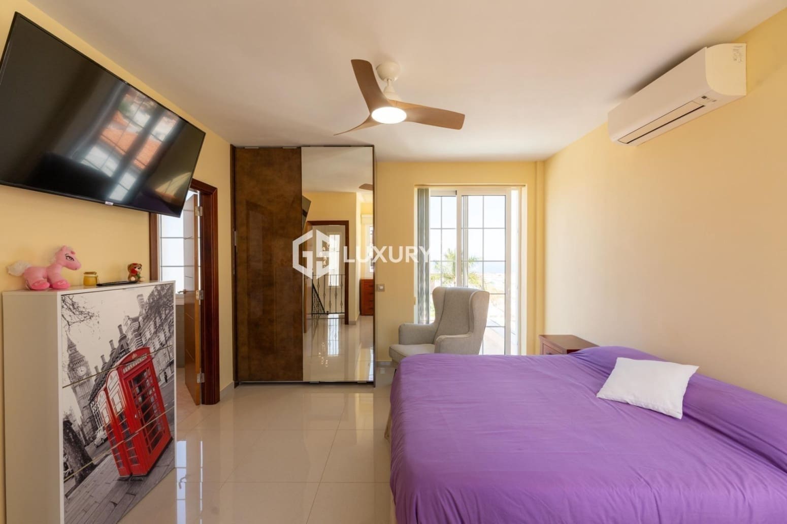 Chalet de 3 habitaciones en Adeje en venta con garaje - 1.600.000 € (Ref: 9909688)