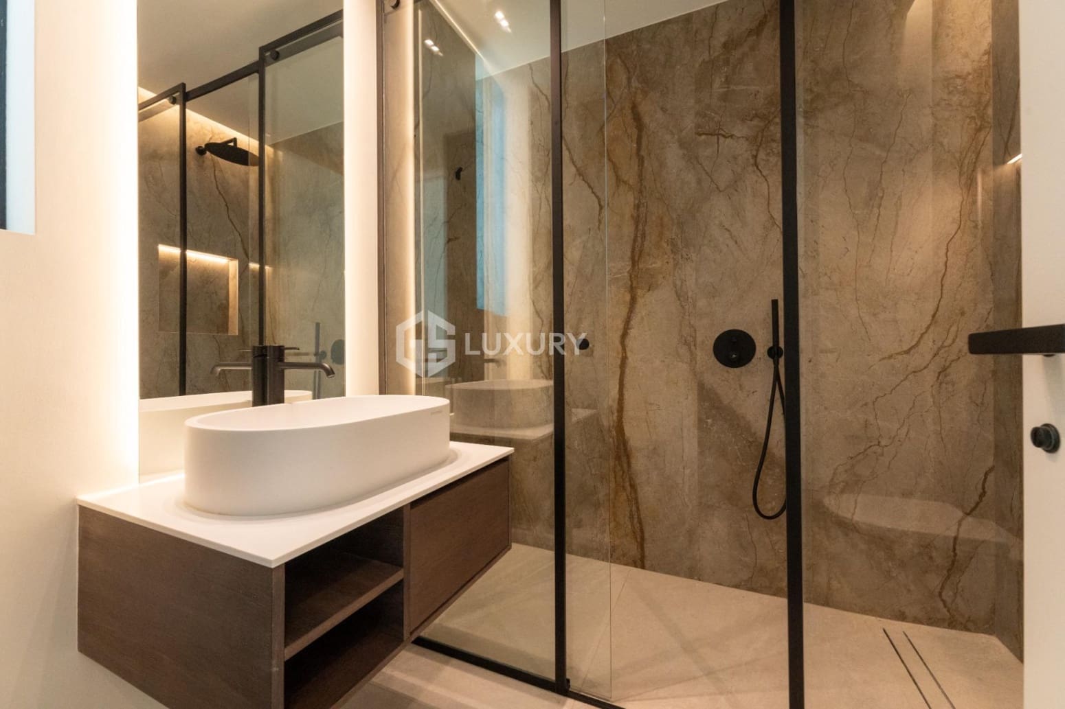 4 sypialnia Willa na sprzedaż w Guia de Isora z garażem - 4 290 000 € (Ref: 9909689)