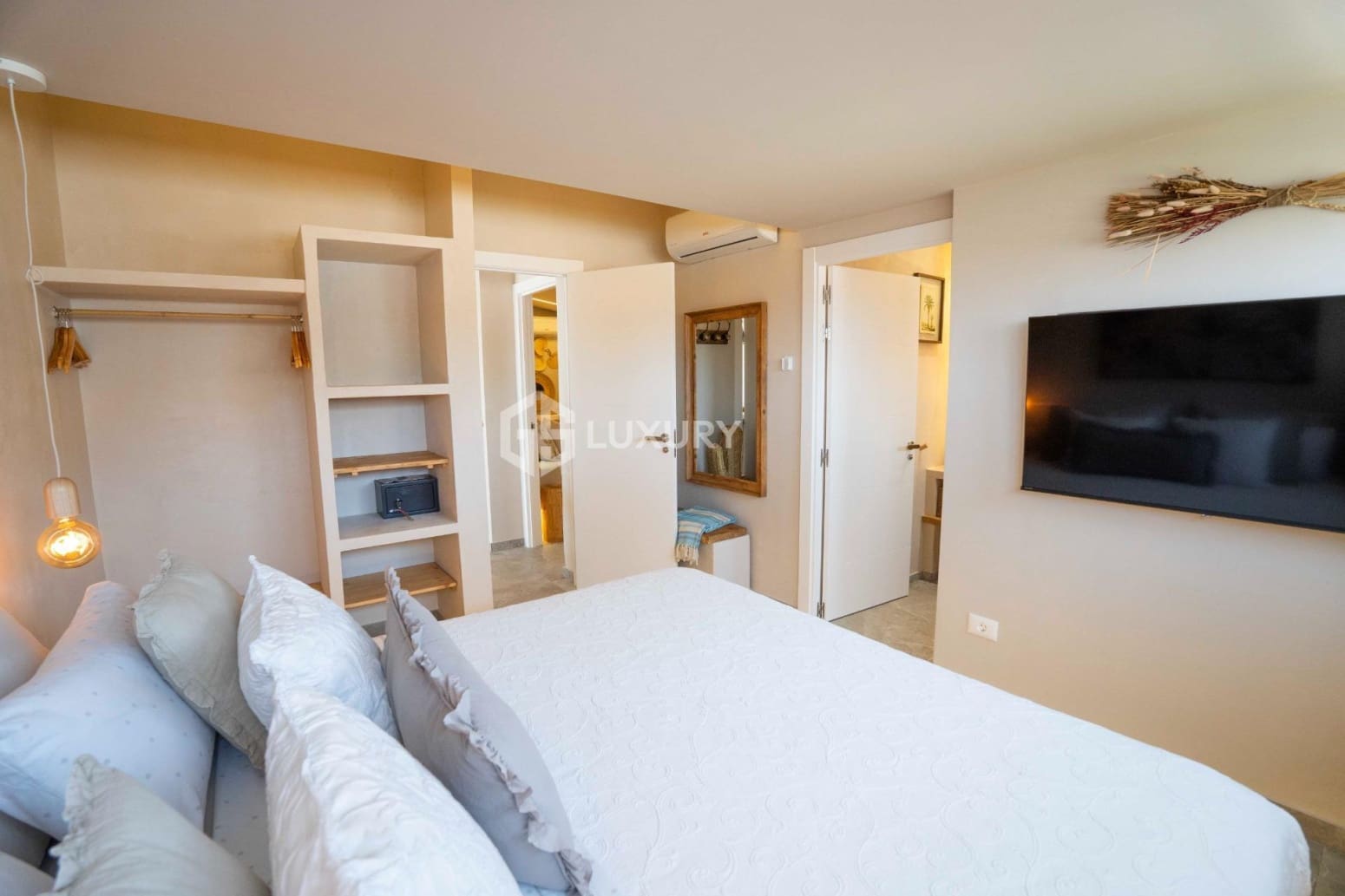 5 quarto Moradia para venda em Arona com garagem - 1 270 000 € (Ref: 9909690)