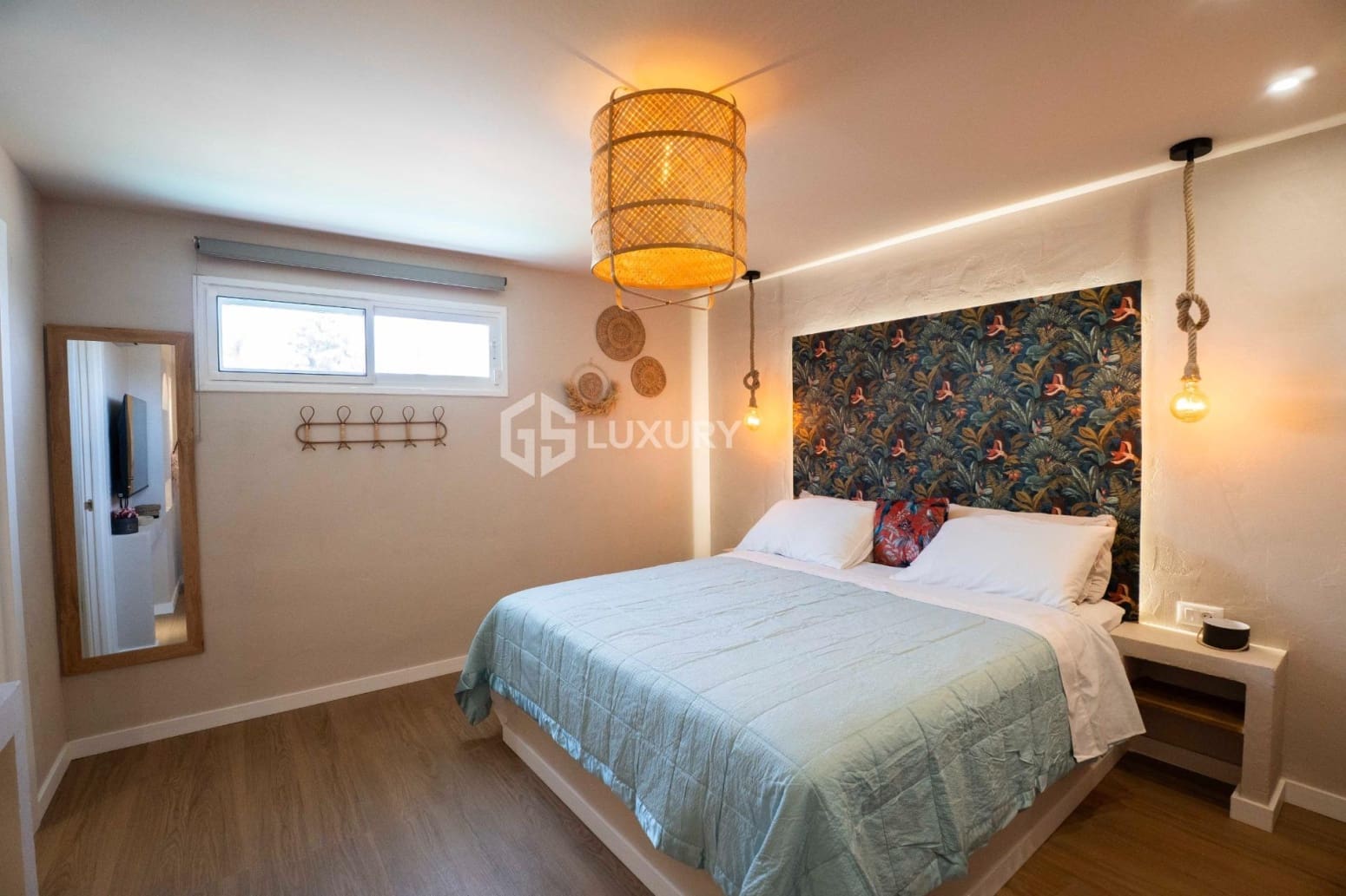 5 quarto Moradia para venda em Arona com garagem - 1 270 000 € (Ref: 9909690)