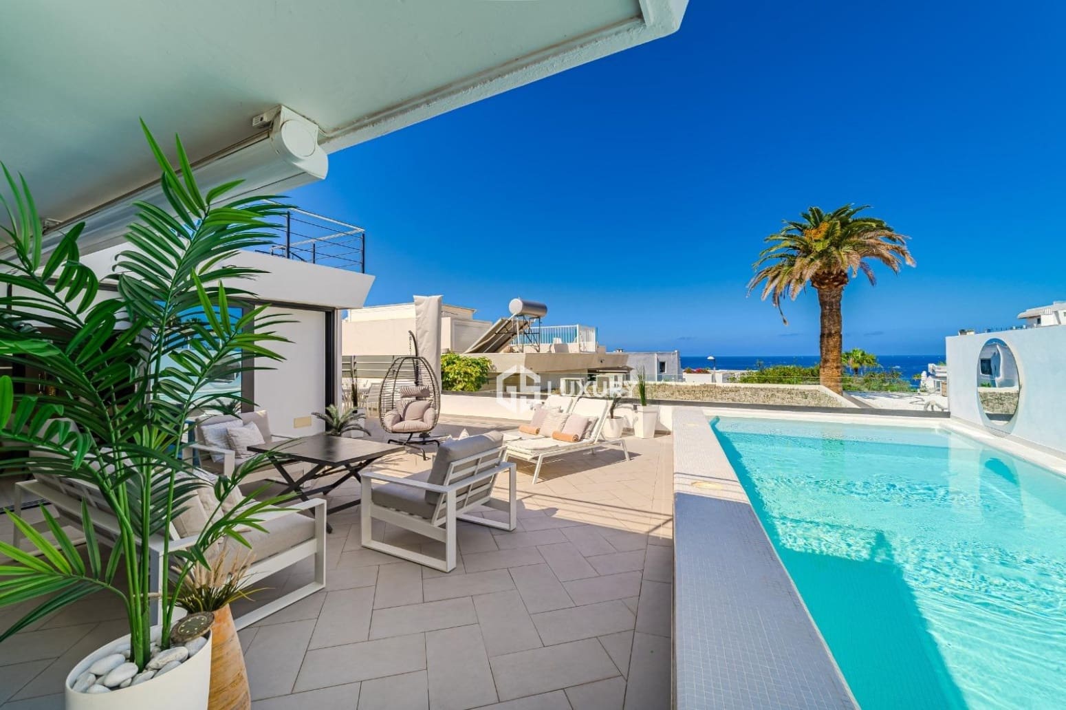 4 chambre Villa/Maison à vendre à Adeje avec garage - 2 450 000 € (Ref: 9909785)