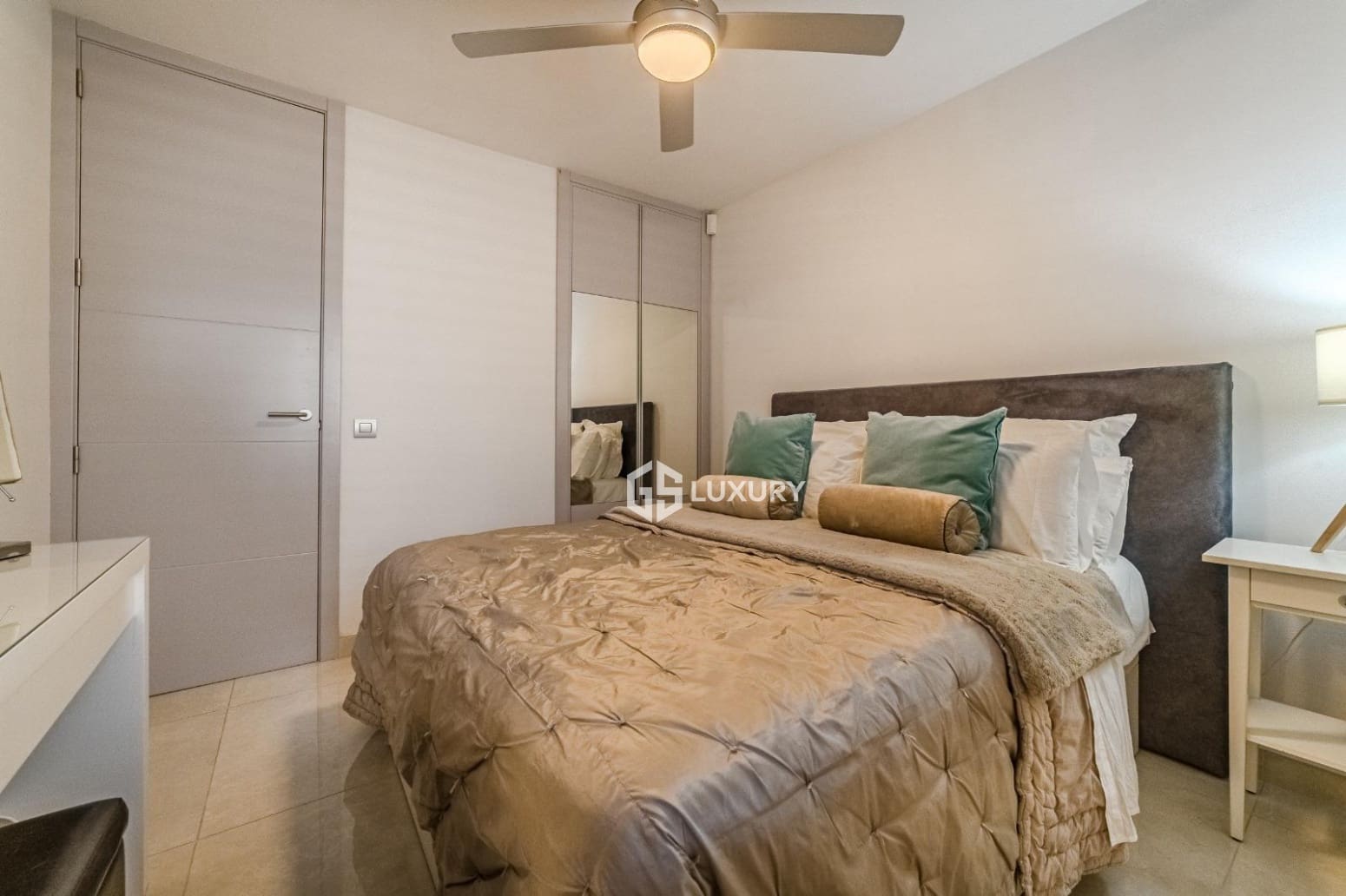 4 chambre Villa/Maison à vendre à Adeje avec garage - 2 450 000 € (Ref: 9909785)