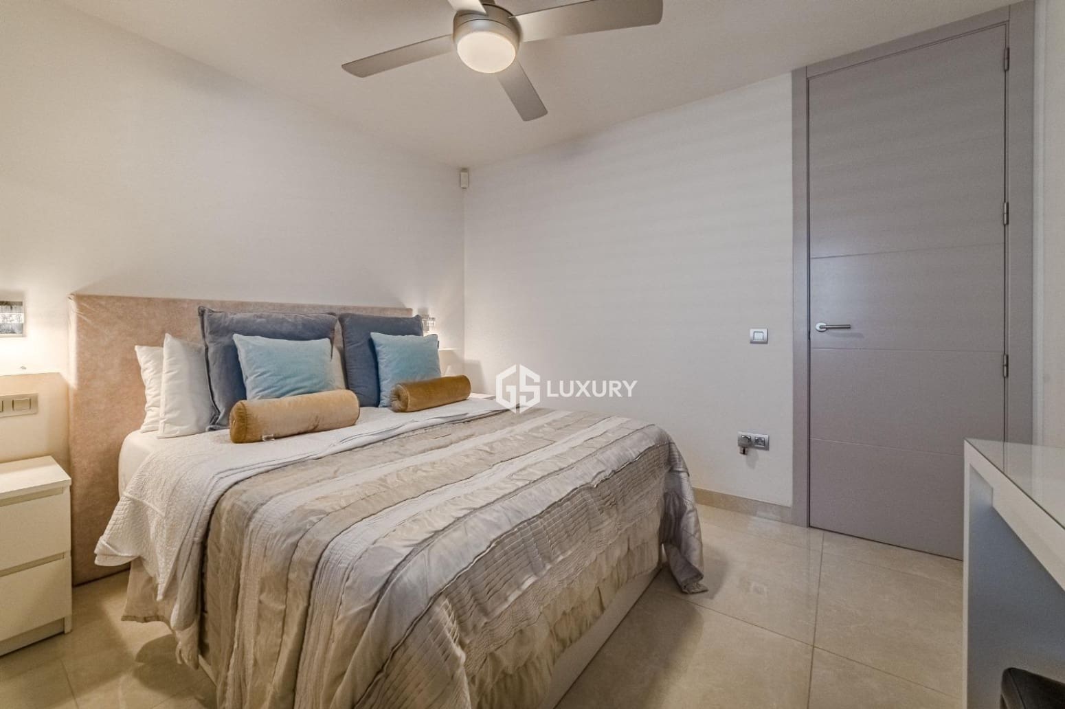 4 chambre Villa/Maison à vendre à Adeje avec garage - 2 450 000 € (Ref: 9909785)