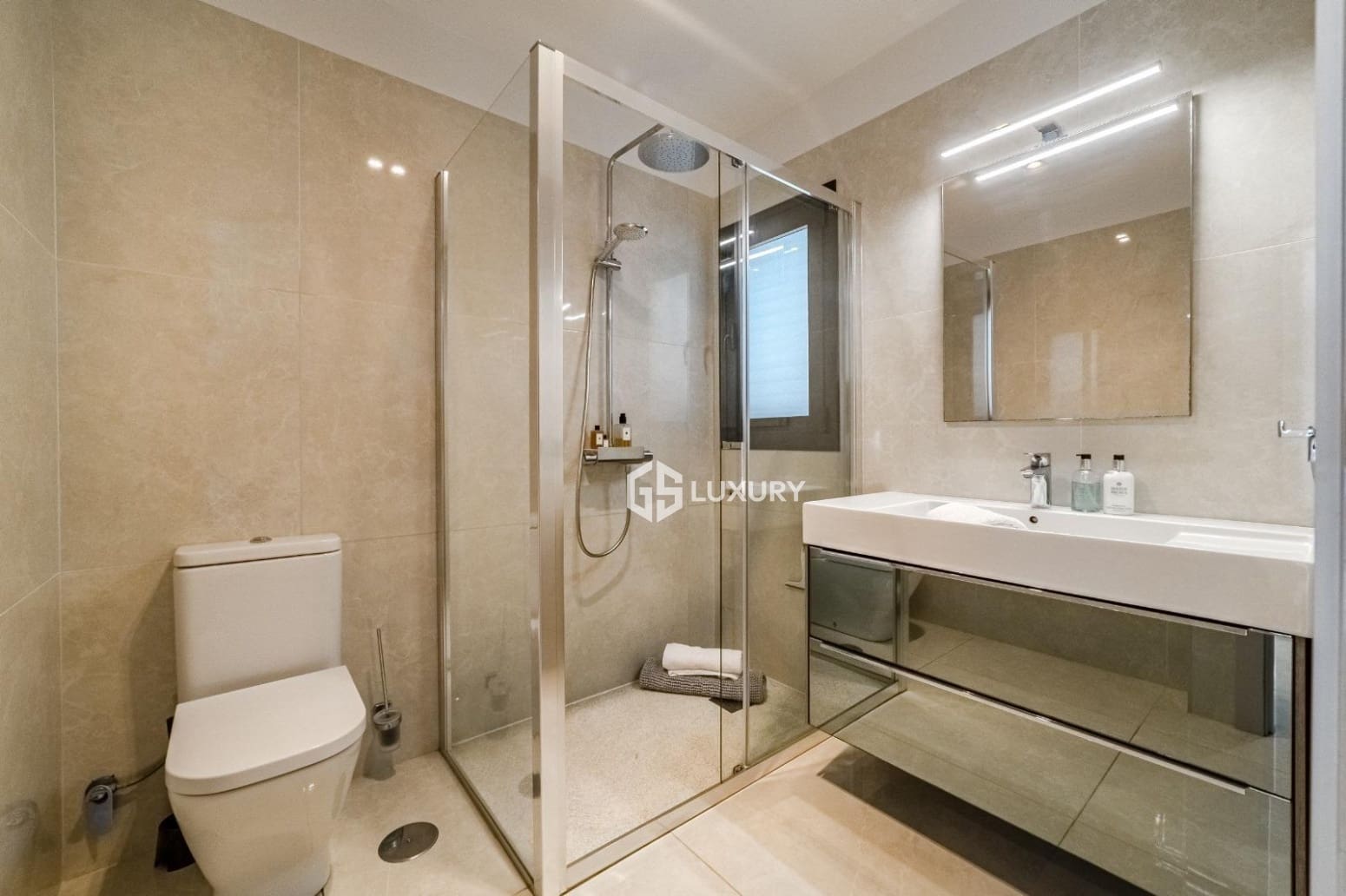 4 chambre Villa/Maison à vendre à Adeje avec garage - 2 450 000 € (Ref: 9909785)