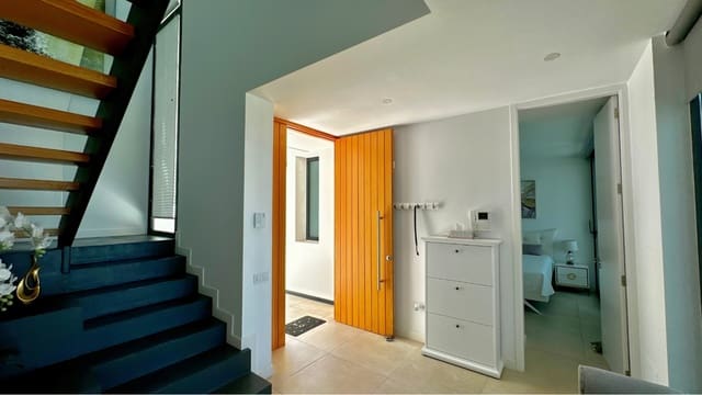 4 camera da letto Villa in vendita in Playa de Fañabé Alto, Adeje con piscina garage - 1.890.000 € (Rif: 9914705)