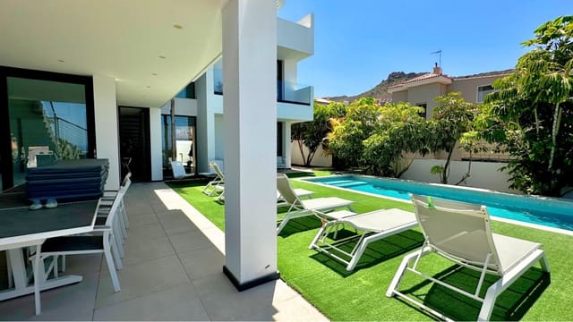 4 camera da letto Villa in vendita in Playa de Fañabé Alto, Adeje con piscina garage - 1.890.000 € (Rif: 9914705)
