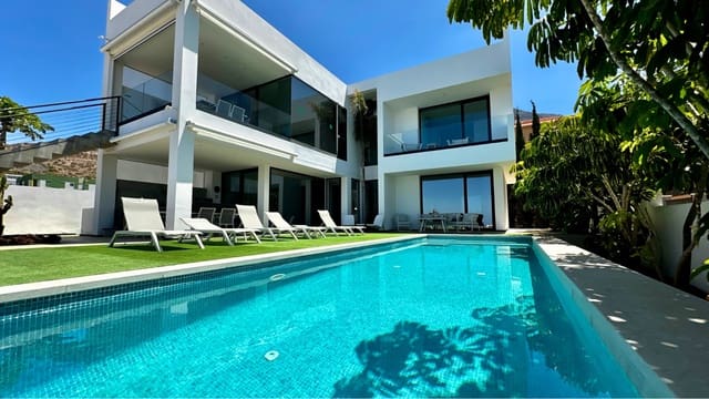 4 camera da letto Villa in vendita in Playa de Fañabé Alto, Adeje con piscina garage - 1.890.000 € (Rif: 9914705)