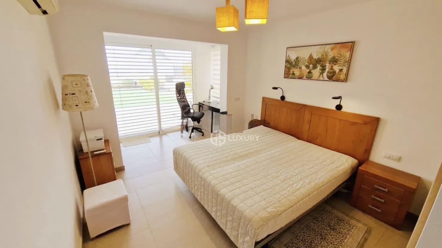 2 bedroom Villa for sale in Adeje with garage - € 1,280,000 (Ref: 9914903)