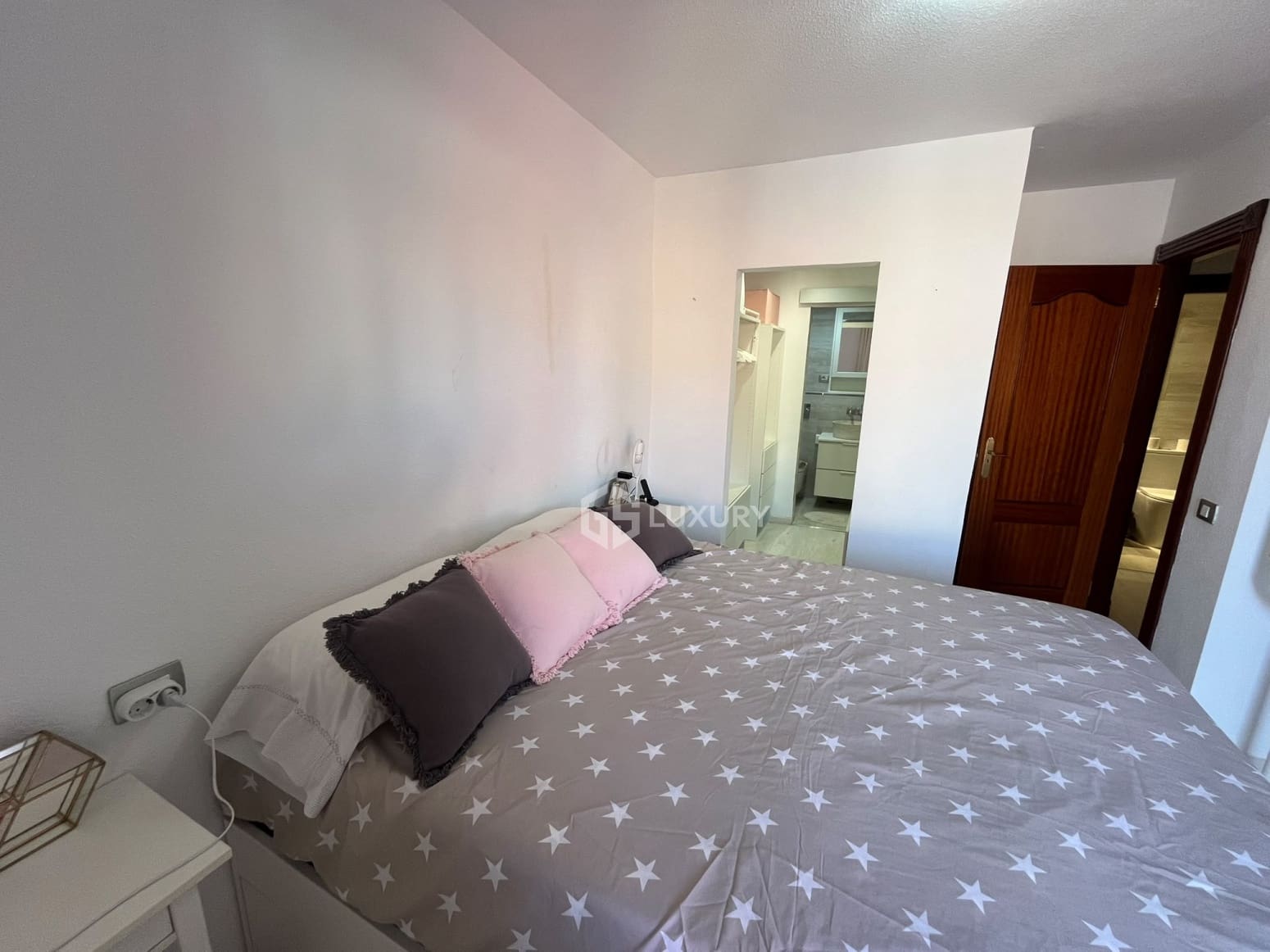 3 chambre Villa/Maison à vendre à Adeje avec garage - 469 000 € (Ref: 9918847)